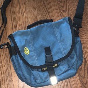 Timbuk2 crossbody bag